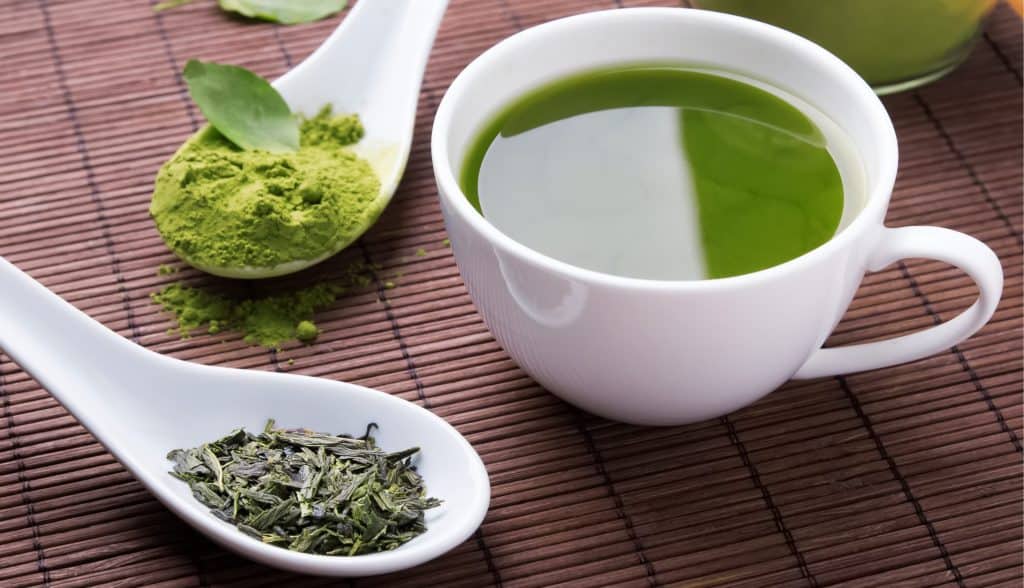 How Much Caffeine in Green Tea?(And the Side Effects) Liquid Image
