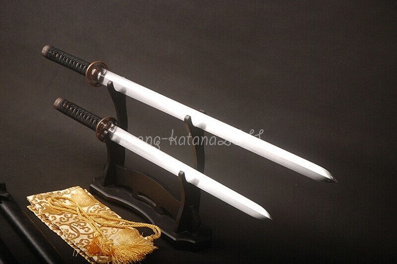 Double-edge and Straight Swords